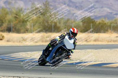 media/Jan-09-2022-SoCal Trackdays (Sun) [[2b1fec8404]]/Turn 6 (1035am)/